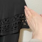 Jarlo London Jarlo Black Sleeveless Tiered Laser Cut Shift Dress Womens XS Mini Boho Crochet Photo 7