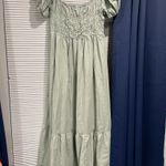 Boohoo Dress    sage green maxi Photo 7