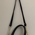 Betsey Johnson woman black and white striped shoulder/crossbody bag Photo 4