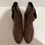 Clarks  Artisan Limbo Dance Slouch Boot Ankle Bootie Taupe Gray Leather Size 7.5 Photo 2