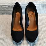 Celia Black Suede Platform Heels Size 6 EUC #3111 Photo 3