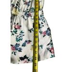 Talula  Women Size Small White Romper Floral Open Back (33-447) Photo 4