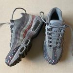 Nike Women's Air Max 95 SE Shoes Photo 0