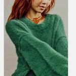 Free People NWOT  Harrison Bunny Crew Sweater Green Fuzzy Eyelash XS Photo 5