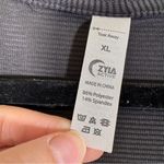 Zyia  Active Black Grey Micro Stripe V Neck Long Sleeve Tee Shirt Womens XL Top Photo 7