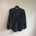 Kaari Blue  XL long sleeve black and white top Photo 4