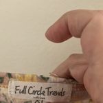 Full Circle Trends  top xl Photo 1