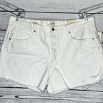 Universal Threads Universal Thread NWT Size 16 White 100% Cotton Distressed 90s Baggy Jean Shorts Photo 0