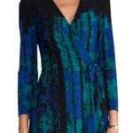 BCBGMAXAZRIA 💕💕 Adele Printed Wrap Dress Photo 5