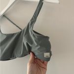 Vuori  Daily Leggings & Yosemite Bra in Fern M Photo 11