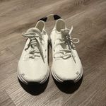 Women’s On Running Cloudeasy Sneakers White Size 9 Photo 6