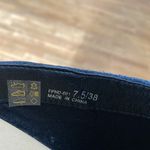 Chinese Laundry 7.5 Photo 4