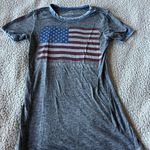 Zoe & Liv Tee Photo 0