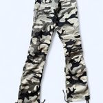 Younique Jeans Vintage Y2K camo flares Size 1 Green Photo 4