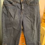 Levi's 👖👖👖BOGOHO 👖👖👖Levi’s Denim Capris Photo 1