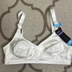 Bali  Classic Support Cool Comfort Wireless Full-Figure Bra Photo 11