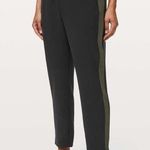 Lululemon  On The Fly Pant Woven Track Stripe Size 6 Photo 0