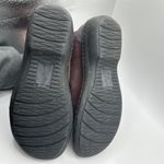 Clarks  Women's Burgundy Suede Ruched Ankle Boots Side Zip Comfort Size 6.5 Photo 2