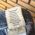 Miss Me Boyfriend Capri Size 27 Photo 9