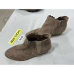 LC Lauren Conrad Womans Dear Taupe Size 9 M Zip Ankle Boots Stud Accent Photo 2