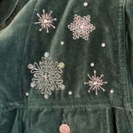 Quacker Factory  womens Capture the Magic velvet Embroidered snowflakes green M Photo 2
