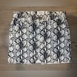 frame denim Frame Le Mini Skirt Denim Python Snake Animal Print Grey White Size 28 Photo 3