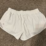 Lululemon  Hotty Hot Shorts 2.5" White Photo 2