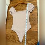 Babaton Aritzia  Contour Squareneck Shortsleeve Bodysuit size Small Photo 8