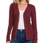 Zenana Outfitters thin snap up sweater. Deep Burgundy. Size Large Photo 0