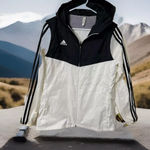 Adidas VTG  wind breaker‎ jacket (cuffs are cream colored)- size M Photo 0