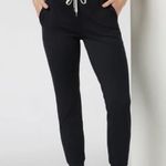 Vuori  women’s performance joggers Photo 6