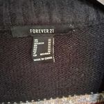 Forever 21‎ Black Floral 3 Button Sweater Size Medium Photo 2