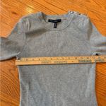White House | Black Market Button-Shoulder Knit Top – Size S – Gray Photo 3