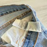 Old Navy  Women’s Size 4 WOW Denim INDI Corona 5-Pocket Cuffed Hem Shorts Photo 2