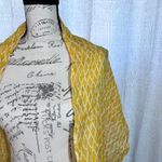 Lands End Light weight scarf in yellow and white diamond pattern Photo 1