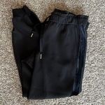 Lululemon NWOT On the Gly Jogger ** Velvet Trim Photo 1