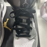 Nike Air Jordan 1 Smoke Gray Mid Photo 4
