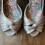Rocket Dog  Open Toe‎ Thai Silk Heels gray excellent condition size 8 Photo 7