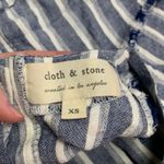 Cloth & Stone Blue White Stripe Raw Hem Sleeveless Button Back Top Womens SizeXS Photo 2