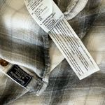 Abercrombie & Fitch Women’s Gray and White Checkered Shirt Photo 3