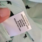 Elle  mint star blouse size medium Photo 7