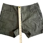 Banana Republic Womens Size 4 Olive Green Flat Front Casual Shorts Photo 5