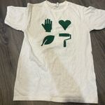 Starbucks volunteer White T Photo 0