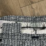 Athleta  Lightweight Active Casual Beach‎ Shorts Black White Size Large Photo 7