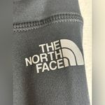 The North Face Women’s Casual Athletic Workout Running Capri Leggings Size Large Photo 2
