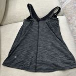 Lululemon tank with built in bra size 8 Photo 1