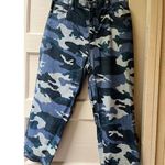 Bill Blass Easy fit Blue White Sparkly Camo cropped Jeans capris Size 14 Photo 0