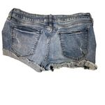 Arizona Jeans ARIZONA Jean Short Shorts Size 0, Distressed 5 pocket zipper and button closure Photo 1
