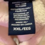 basic editions  cream sleeveless plush vest Photo 5