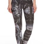 Alo Yoga  Mid Rise Airbrush Black White Marble Legging Photo 0